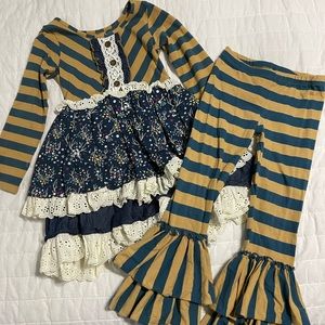 Mustard pie size 4 set.  Super fun for fall!